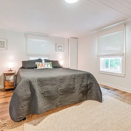 Cabin w/ Fire Pit - 7 Mi to Downtown Carrollton!