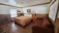 Kernville Inn - balcony