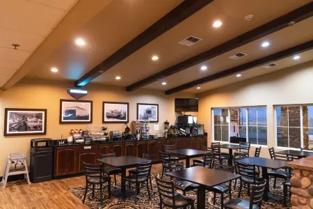 Van Hook Territorial Inn