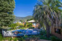 Mountain Creek Motel Bar & Restaurant - Pool