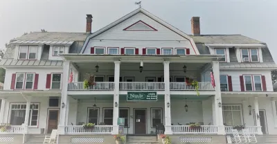 ฟูลเลอร์ตัน อินน์ โรงแรมใน