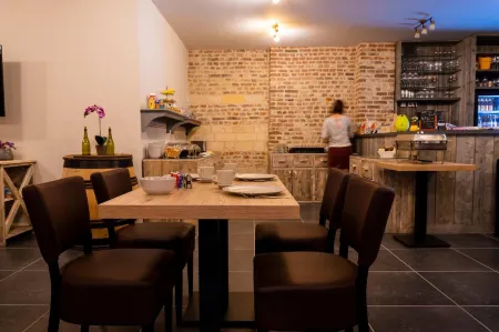 B&B de Oude Winning Отели рядом с достопримечательностью «Alden Biesen»