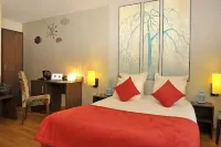 Hotel O2B Aux Berges de Brocéliande Hotels in Ploermel