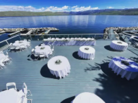 Lakeside Lodge Resort and Marina Hotels in Sublette County