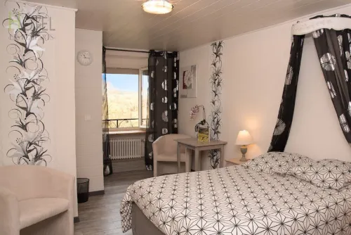 Hôtel les Remparts Hoteles en Foncine-le-Haut