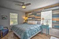Pottsboro Home w/ Fire Pit < 1 Mi to Lake Texoma! - 3-Star