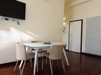 Completely renovated apartment in the center - ห้องครัว