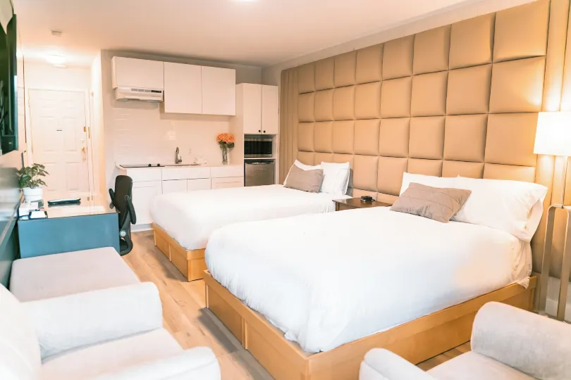 Civilia高爾夫度假村的Hotel Civilia Lakeside