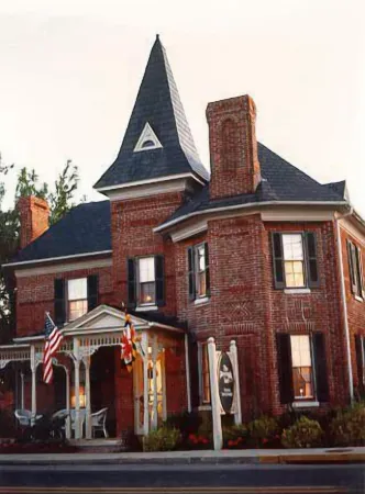 Parsonage Inn Bed and Breakfast