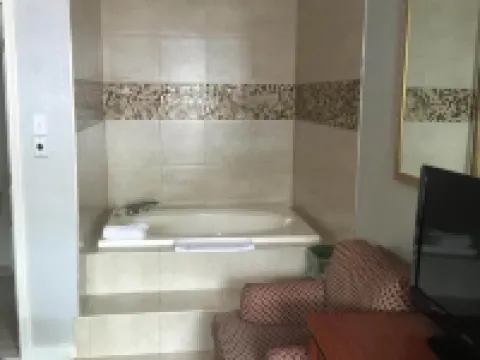 Scottish Inn and Suites - Bensalem-Philadelphia Hotels in Bensalem