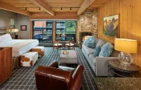 Aspen Square Condominium Hotel - Parvekkeita