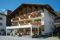 Hotel Krüzli - Dapi 1914 Hotels in Tujetsch