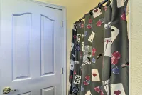 Private Pool and Game Room Family Weaverville Gem - Homestays
