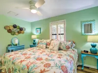 Vibrant Rockledge Home ~ 2 Mi to Cocoa Village! Hotels in Rockledge