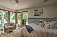 Pet-Friendly Wabasha Studio: Boat, Ski & Explore! - Wifi