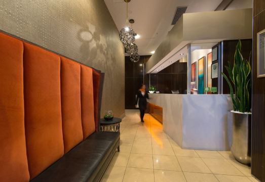 밀러 아파트먼트 내부