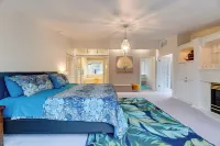 Spacious Grants Pass Home w/ Hot Tub & Views! - 3-Star