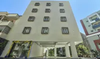 Treebo Sriz Cozy Seethamadhara Hotels near ASR GARDENS