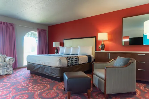 Spencer Inn & Suites Hotels in Spencer