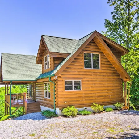 Blue Ridge Mountain Gem w/ Deck & Community Perks
