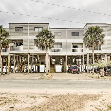 Waterfront Escape w/ Balcony on Shell Point Beach!