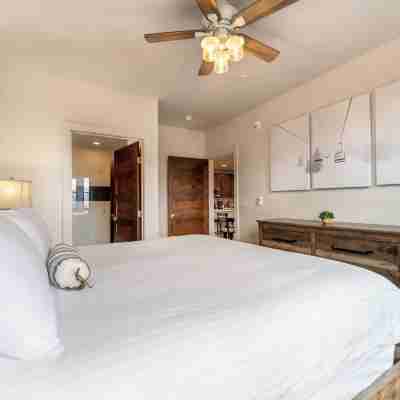 Blue R Flats Bld 1 103 Rooms