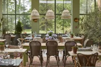 The Retreat, Elcot Park - breakfast
