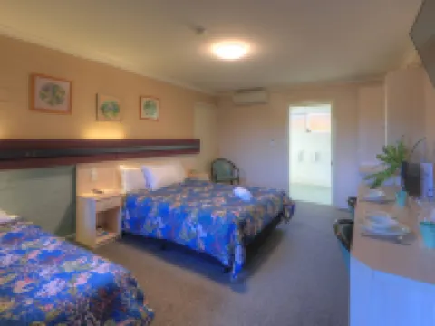 The Vines Motel & Cottages Hotels in Stanthorpe