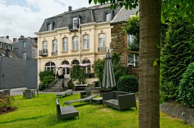La Villa des Fleurs Hoteles cerca de December 44 Museum