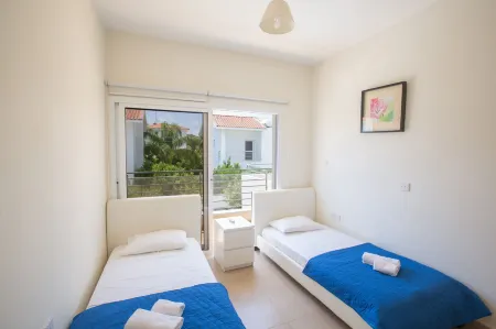 Protaras Delfini Villa DV8