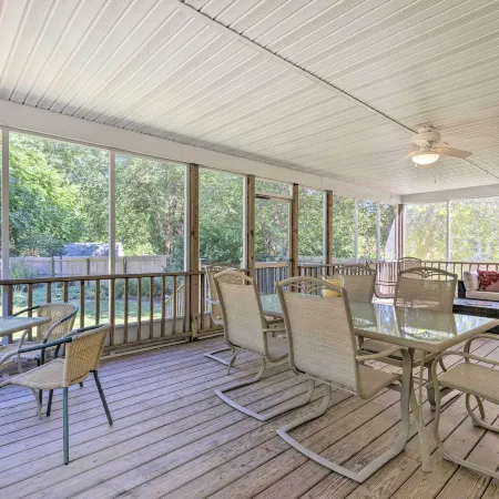 < 1 Mi to Beach: Luxury North Fork Retreat w/ Deck