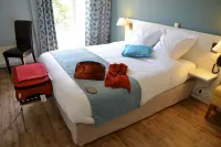 Logis Hotel Majestic Chatelaillon Plage - la Rochelle Hotels in Chatelaillon-Plage
