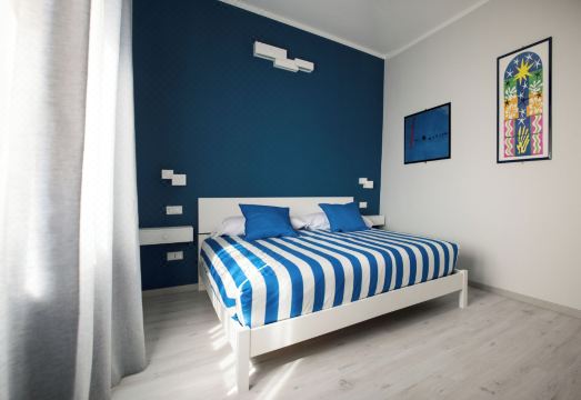 아피타카메레 포에리오의 공용 공간이나 출입구