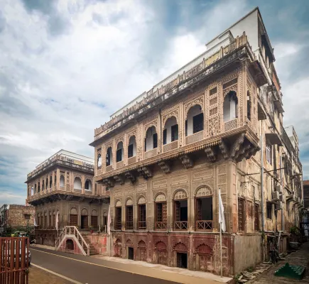 WelcomHeritage Badi Kothi - parking
