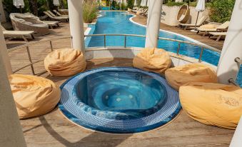 Menada Harmony Suites X Apartment