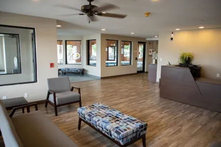 Lomira Inn and Suites