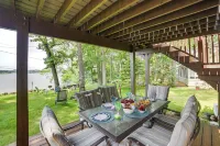 Group Retreat on Wolf Lake! Paddle, Fish & BBQ - 3-نجوم