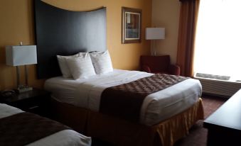 Paradise Inn & Suites