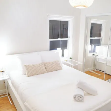 Techie Family Stay - Heart of San Diego