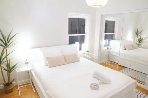 Techie Family Stay - Heart of San Diego