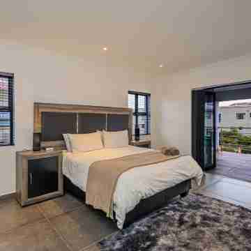 Dalton's, Langebaan, 6-Sleeper Rooms