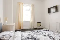 Ad 7 guest house