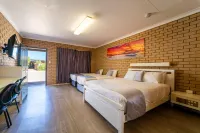 Carnarvon Motel Hotels in Kingsford
