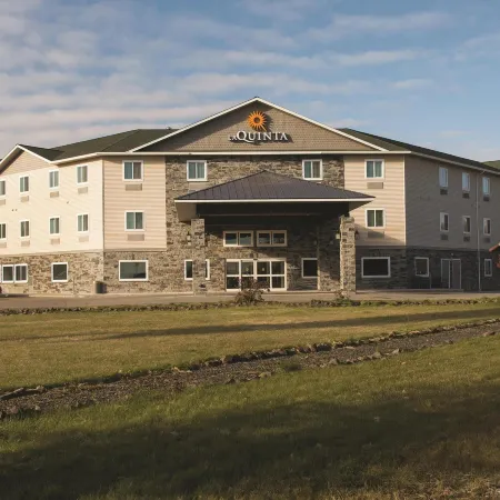La Quinta Inn & Suites by Wyndham Fairbanks Airport