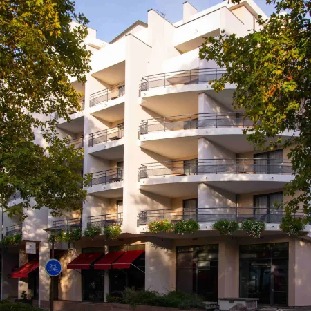 Le Jean-Sébastien Bach Отели рядом с достопримечательностью «Европейский суд по правам человека»