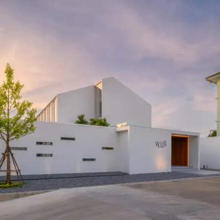 WIIN Phetchaburi Hotel