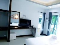 ช้างเผือกรีสอร์ต ร่อนพิบูลย์ นครศรีธรรมราช โรงแรมในอำเภอ ร่อนพิบูลย์