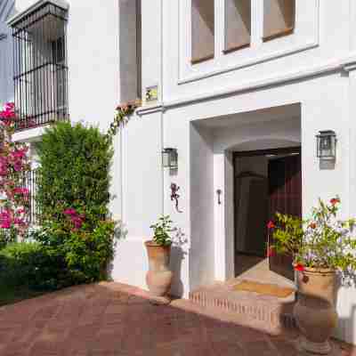 Villa Sara Hotel Exterior