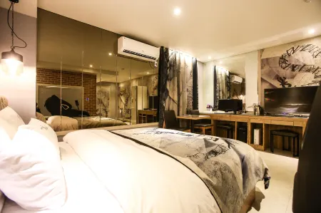 Seoul National University LYN