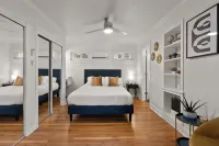 Chic 1BR Apartment in the Heart of Montrose, Walk to Restaurants and Bars